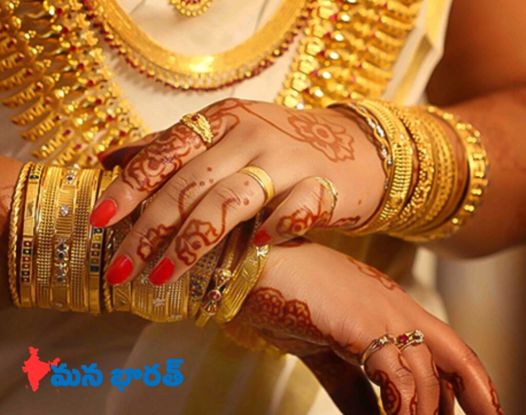 దేశంలో స్వల్పంగా పెరిగిన పసిడి ధరలు