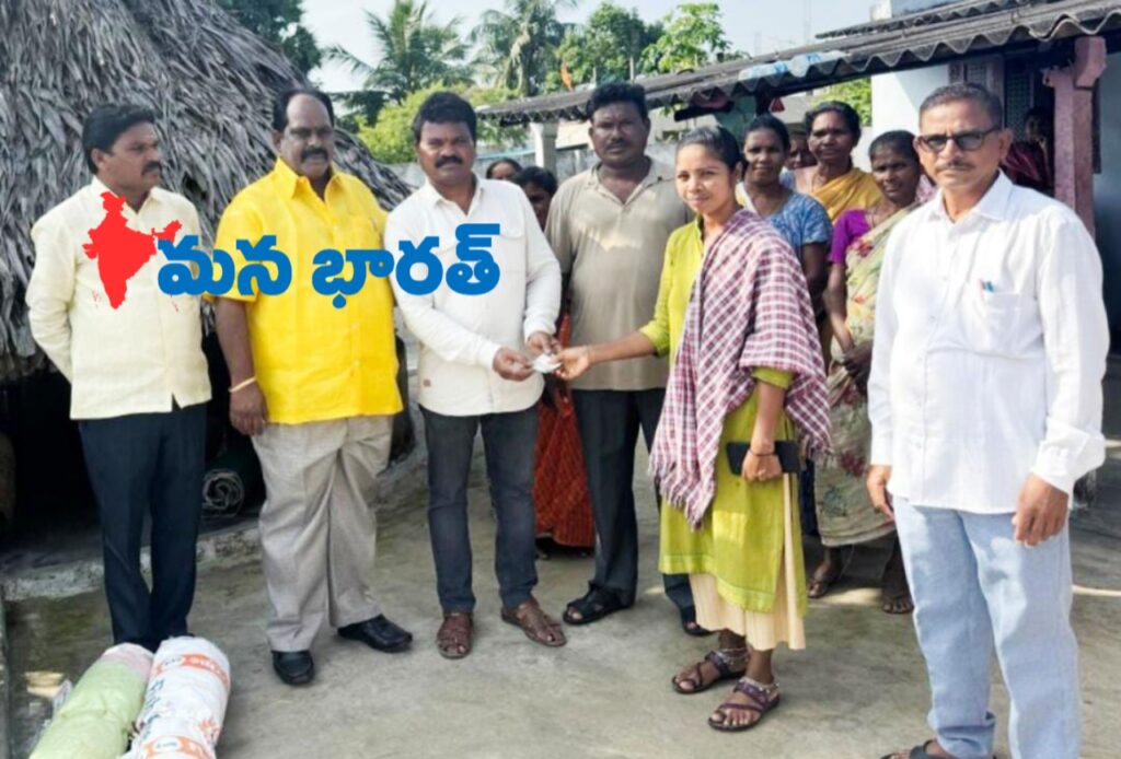 ఒకటో తేదీన పింఛన్లు అందజేస్తున్న ఘనత చంద్రన్నదే