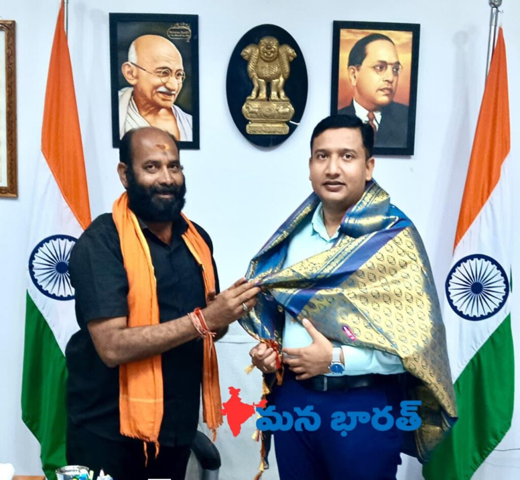 జిల్లా కలెక్టర్ రాజర్షి షా కు ఘన సన్మానం..