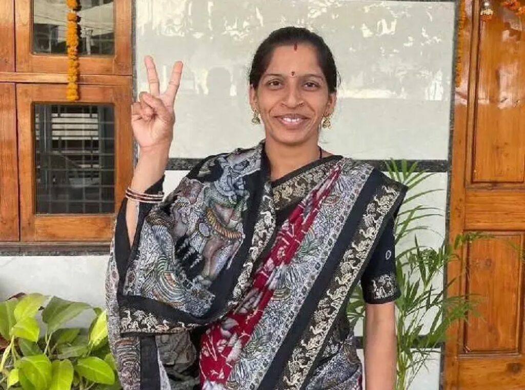 ఆదిలాబాద్ 39వ వార్డులో స్వతంత్ర అభ్యర్థి శాలిని ఘన విజయం