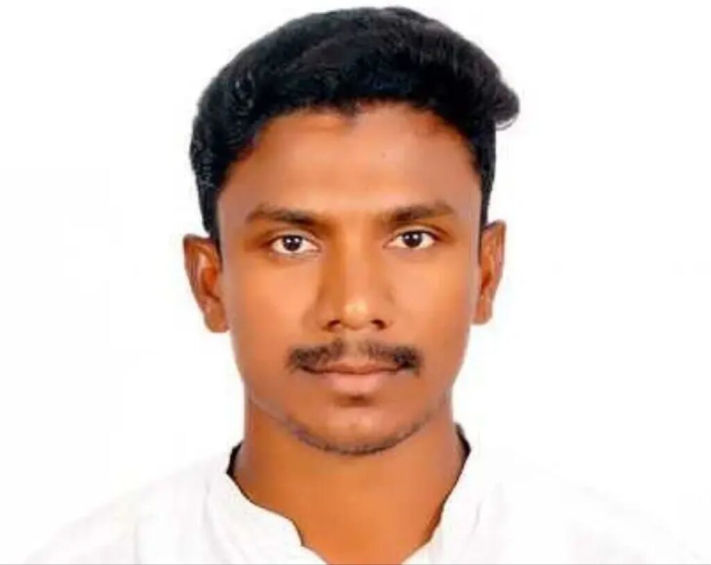 ఆదిలాబాద్ 44వ వార్డులో ఎంఐఎం మహమ్మద్ రోహిత్ గెలుపు..