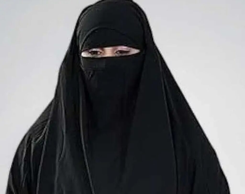 ఆదిలాబాద్ 31వ వార్డు కౌన్సిలర్ గా కాంగ్రెస్ అభ్యర్థి షేక్ హీన విజయం