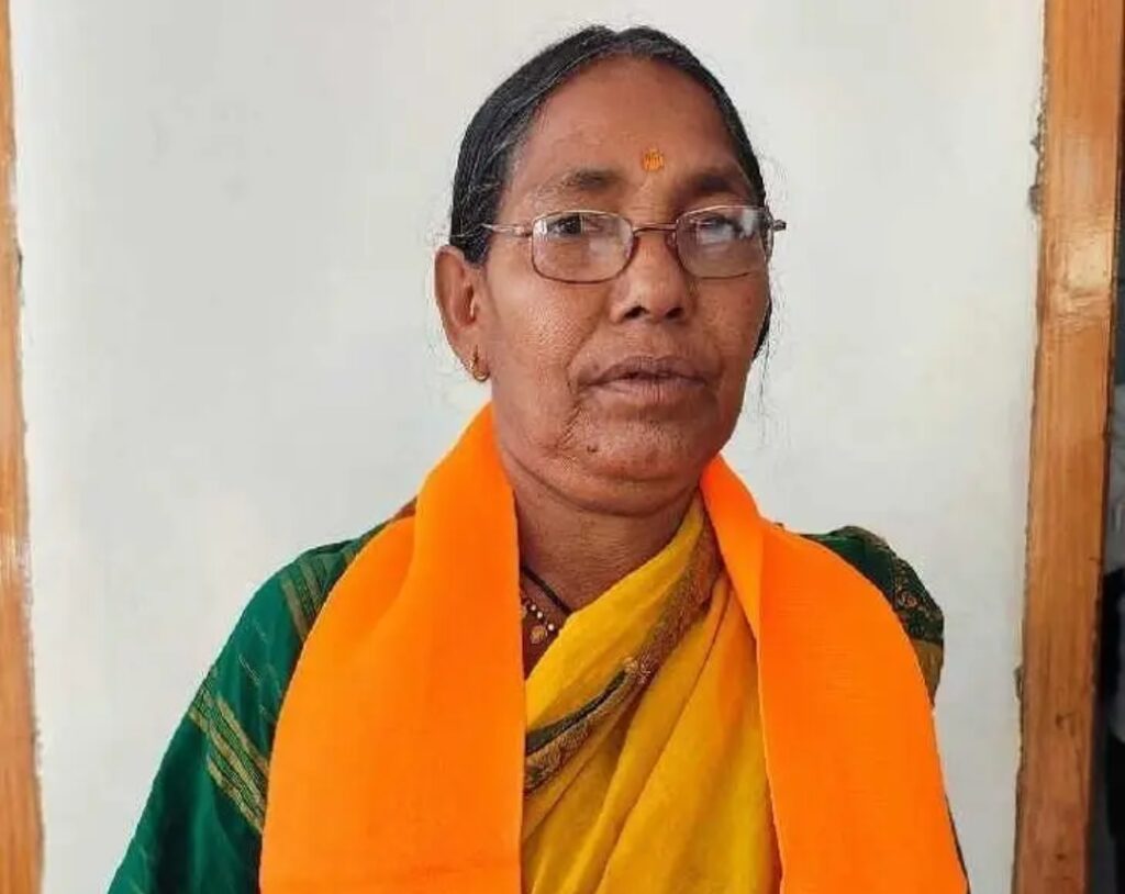 ఆదిలాబాద్ 1వ వార్డులో బీజేపీ జెండా ఎగిరింది – మీరాబాయి ఘన విజయం