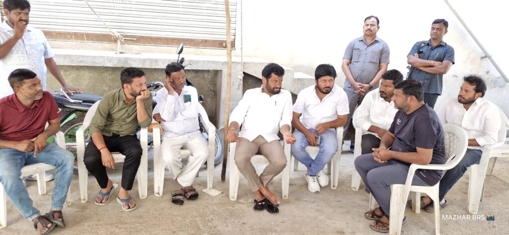 ఇచ్చొడలో విషాదం.. బీఆర్ఎస్ నేత సోదరుడి మృతి