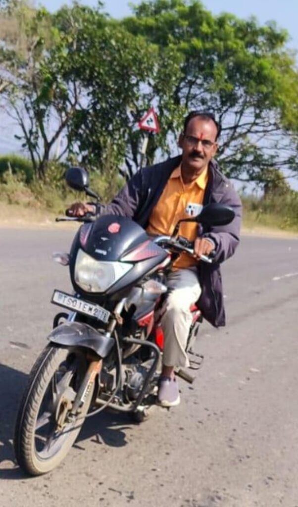 రోడ్డు ప్రమాదంలో ఆర్‌ఐకి తీవ్ర గాయాలు..