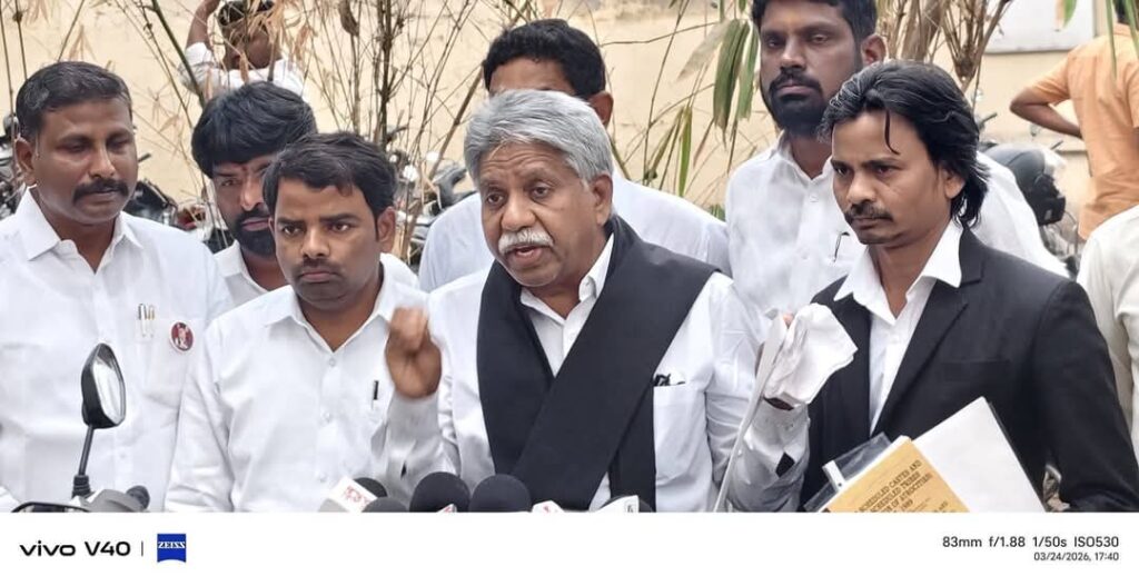 డీజీపీని కలిసిన పద్మశ్రీ మంద కృష్ణ మాదిగ