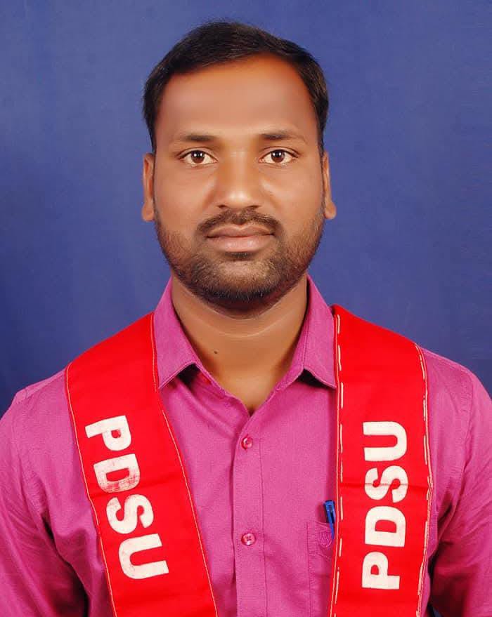 ఆ ఉపాధ్యాయుడిని సస్పెండ్ చేయాలి.!