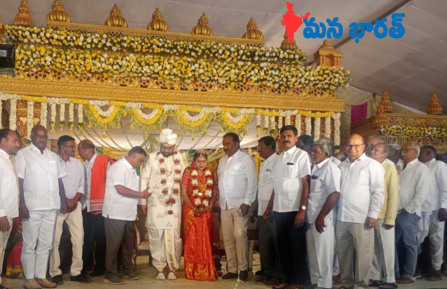 వేడుకల్లో పాల్గొన్న మాజీ జడ్పీటీసీ..