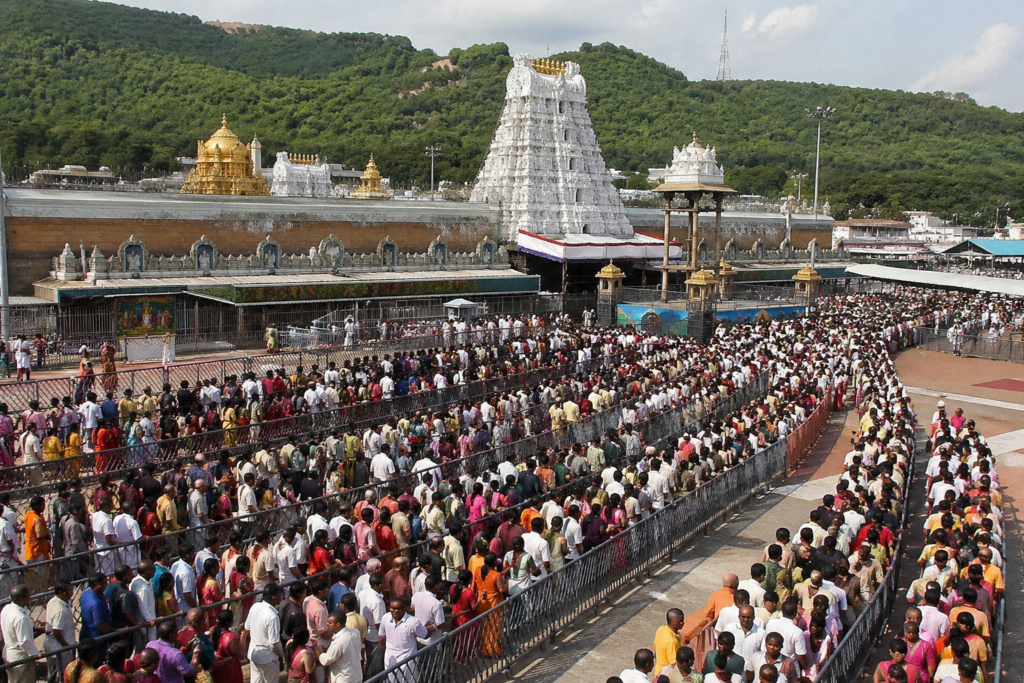 తిరుమలలో భక్తుల రద్దీ… సర్వదర్శనానికి 18 గంటలు