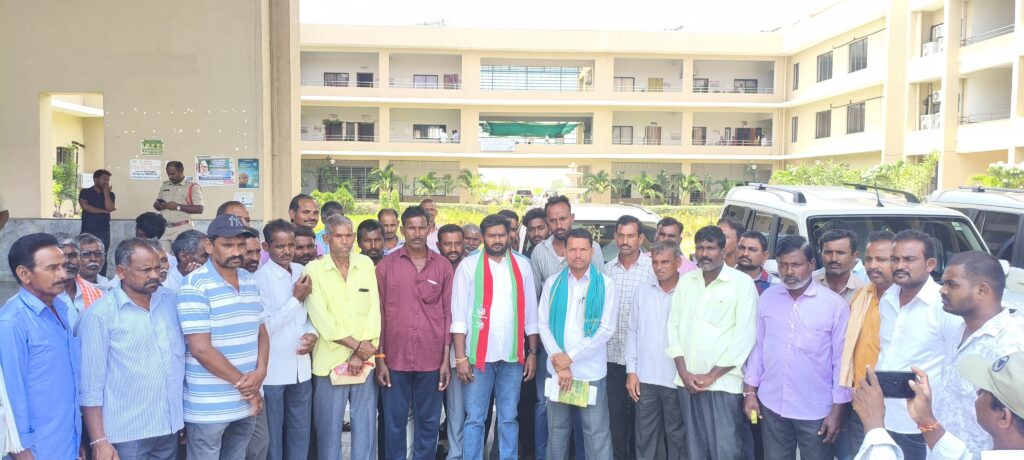 రైతుల బోనస్ సమస్య వెంటనే పరిష్కరించాలి: