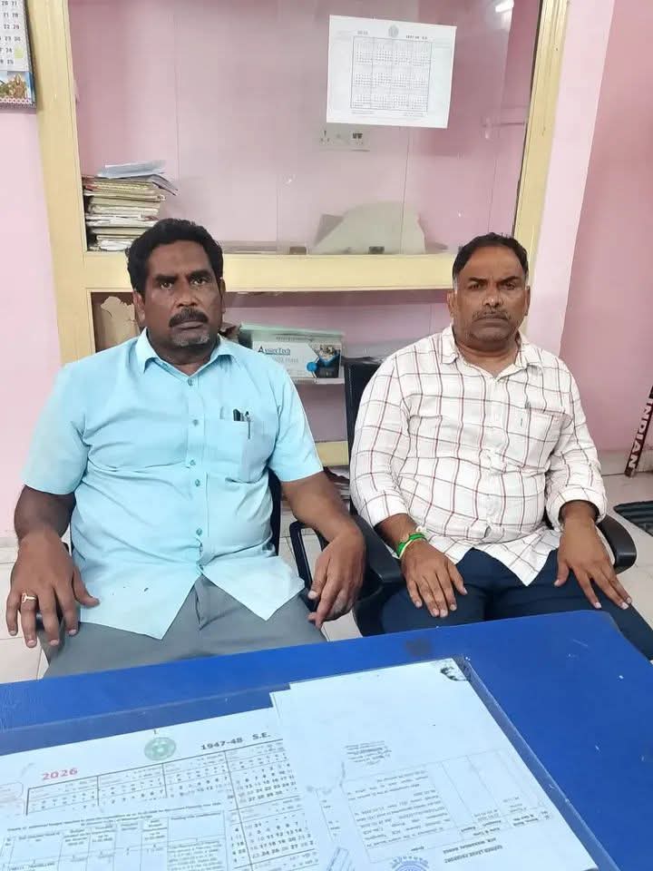 సబ్-రిజిస్ట్రార్ లో అవినీతి చేపలు.!