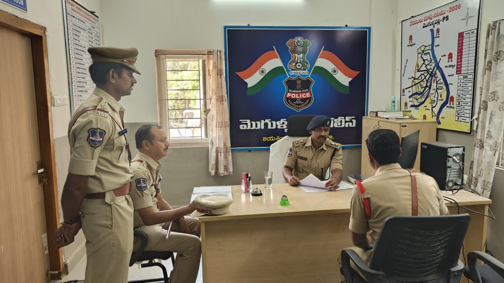 ప్రజల రక్షణనే పోలీసుల కర్తవ్యం..