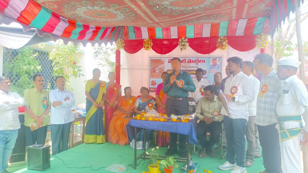 కలెక్టర్ సభలో కరెంట్ అంతరాయం..