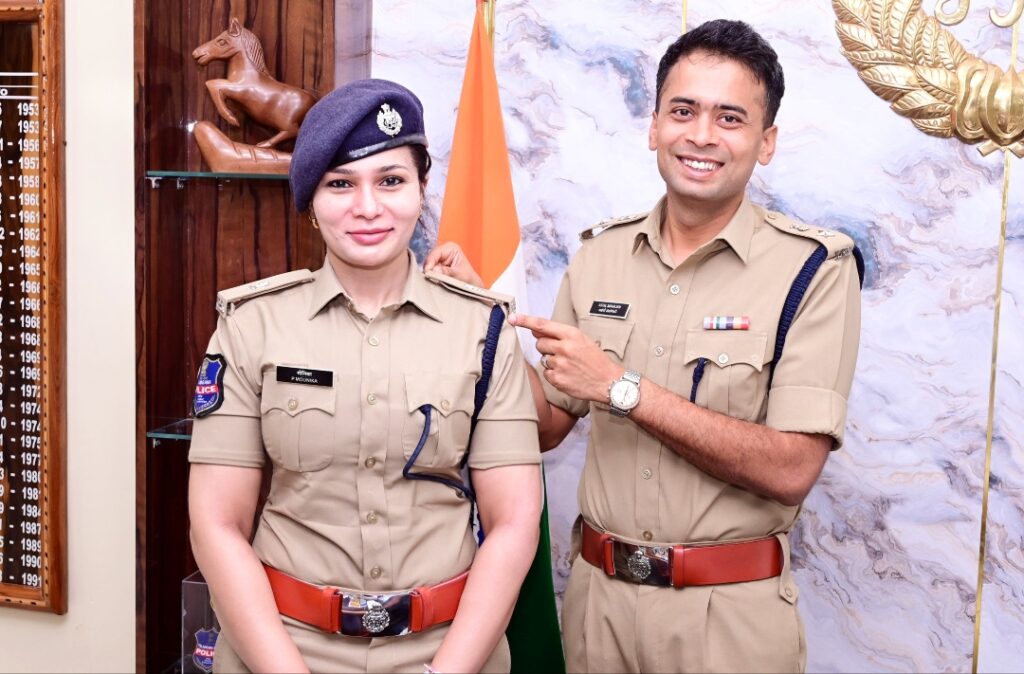 అదనపు ఎస్పీగా పదోన్నతి..