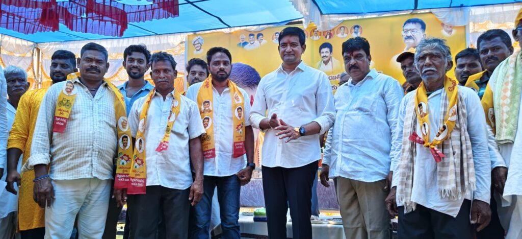 అభివృద్ధి పనులు ప్రారంభించిన మంత్రి..