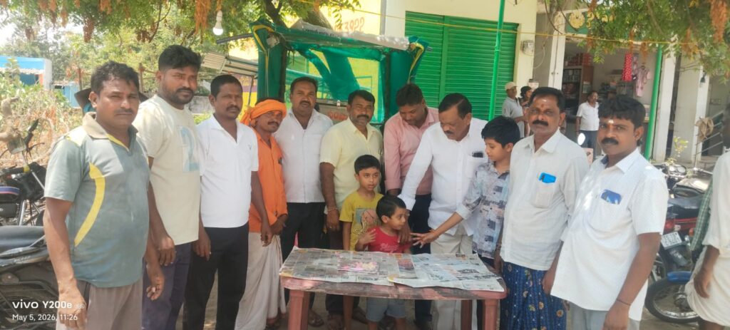 మాజీ ఎమ్మెల్యే జన్మదిన వేడుకలు..
