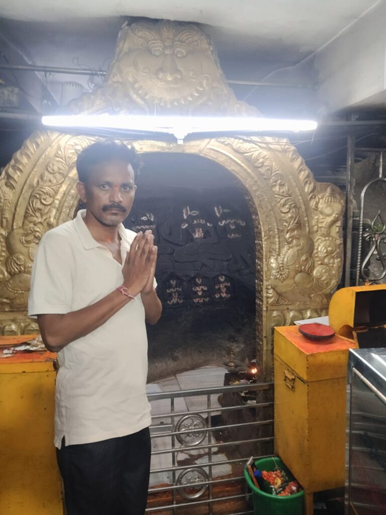 హిందూ బంధువులకు హనుమాన్ జయంతి శుభాకాంక్షలు