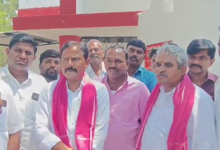 బండి భగీరథ్‌ను అరెస్ట్ చేయాలని ఫిర్యాదు..