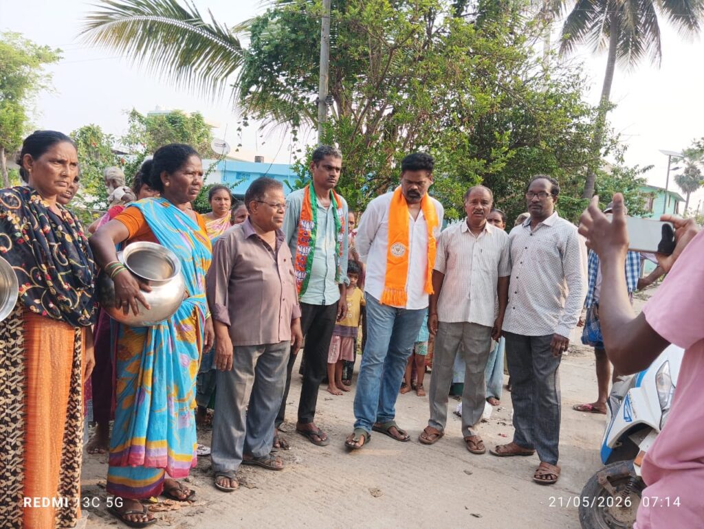 35 రోజులుగా తాగునీటి సమస్య..!