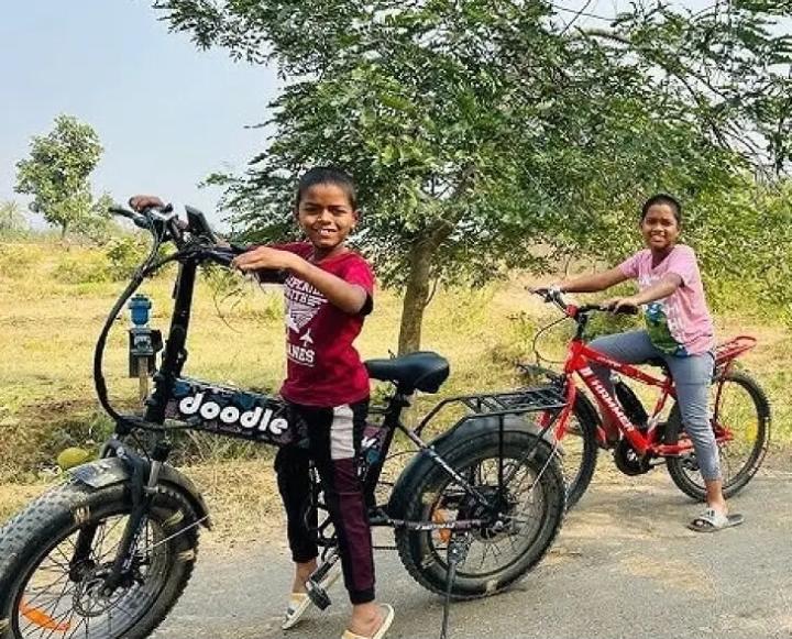 ఈ- బ్యాటరీ సైకిళ్లకు పెరుగుతున్న ఆదరణ..