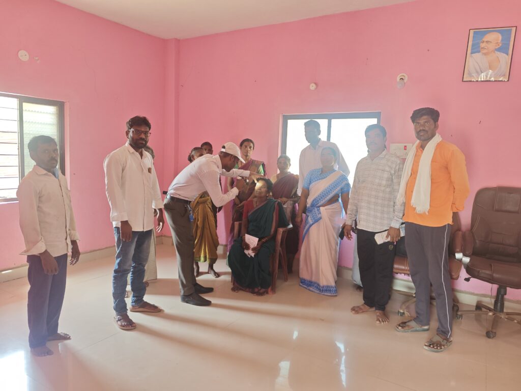 ఉచిత కంటి పరీక్ష శిబిరం విజయవంతం