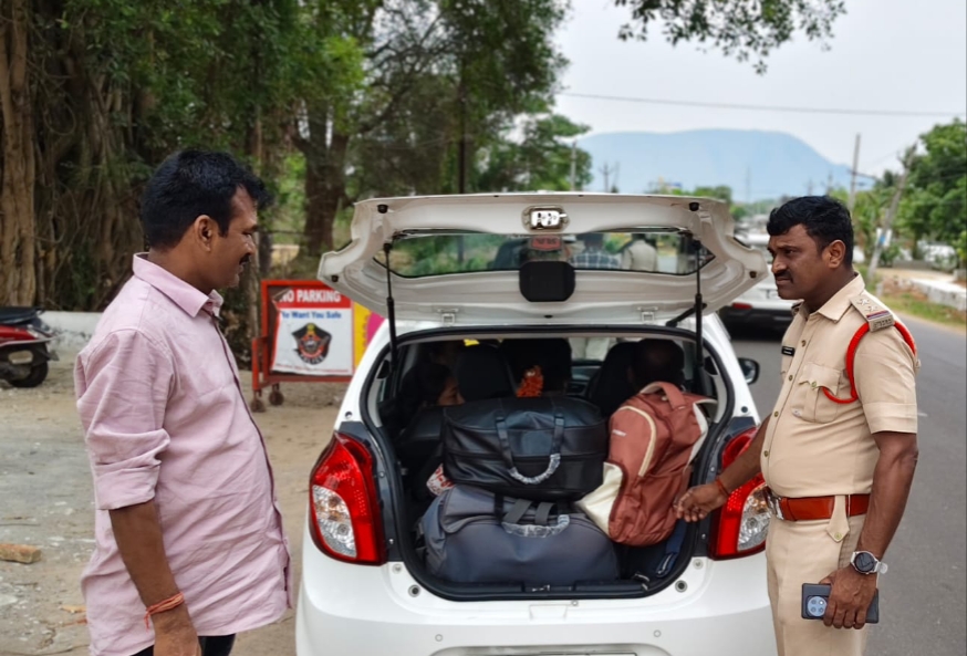 గుర్ల పోలీసుల నఖాబంది..