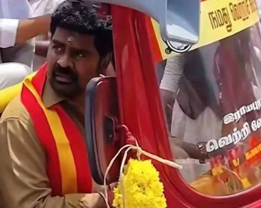 సంచలనం: ఎమ్మెల్యేగా ఆటో డ్రైవర్ ఘన విజయం