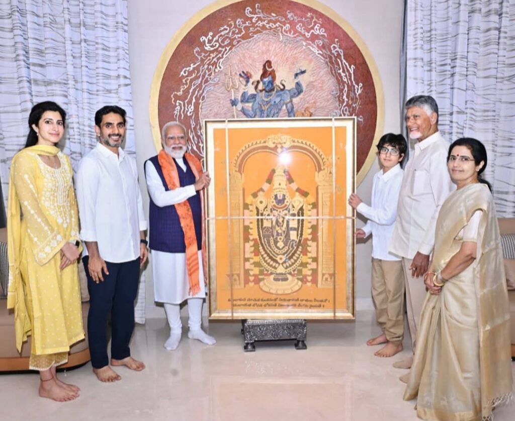 సీఎం చంద్రబాబు నివాసానికి ప్రధాని మోదీ