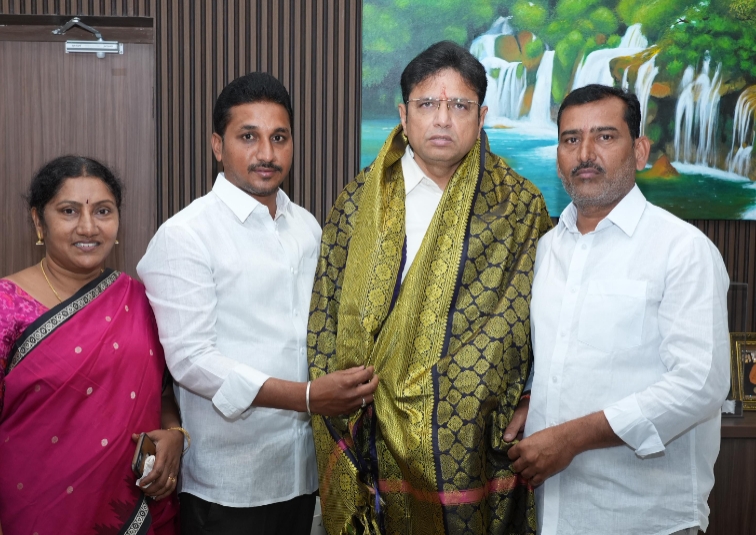 రోడ్డు పనులు త్వరలో పూర్తి చేస్తాం: మంత్రి