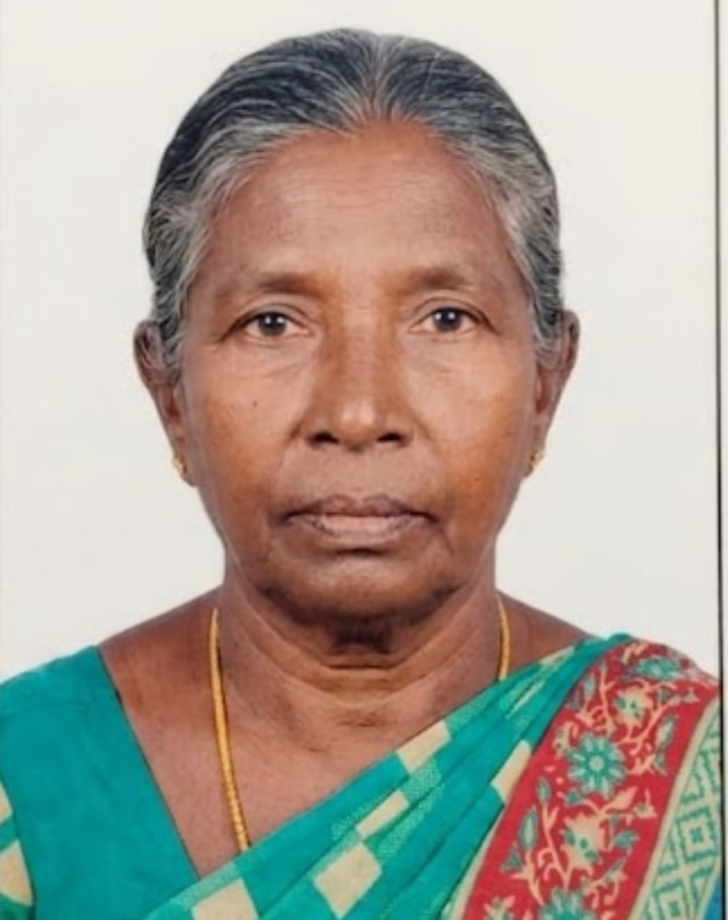 పాము కాటుతో మహిళ మృతి..