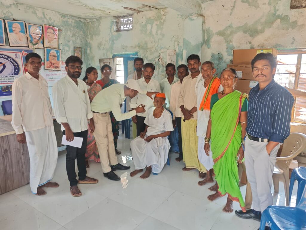ఉచిత కంటి పరీక్ష శిబిరం విజయవంతం