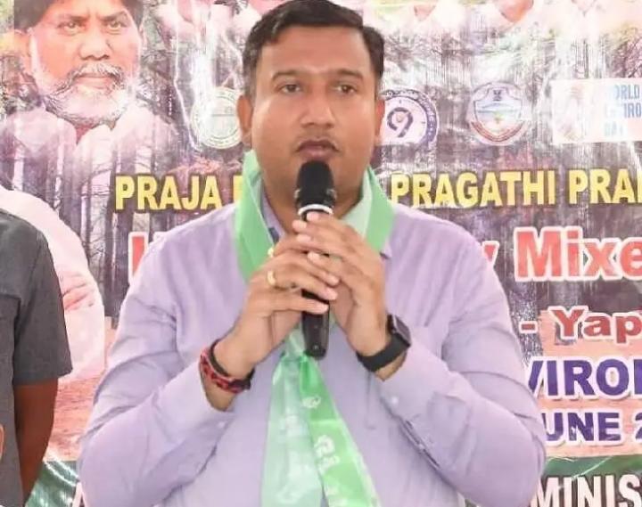గడువులోగా పనులు పూర్తి చేయకుంటే కఠిన చర్యలు: కలెక్టర్ రాజర్షి షా