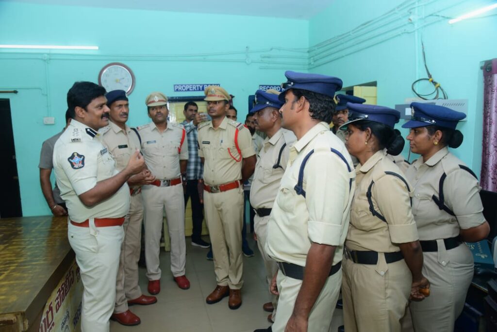 గంజాయి నిర్మూలనకే తొలి ప్రాధాన్యత: ఎస్పీ