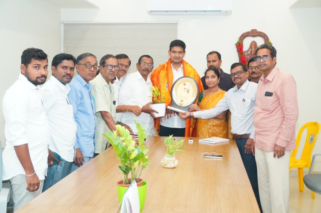  ఇండియన్ రెడ్ క్రాస్ సొసైటీ సేవలు ఆదర్శనీయం