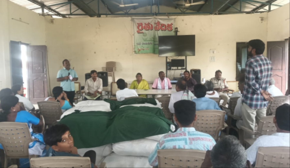 సమస్యల పరిష్కారానికి కృషి చేస్తా: సర్పంచ్ చంటి