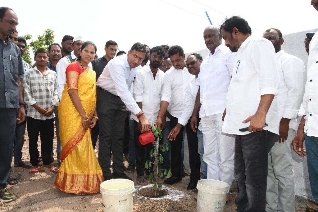 పిల్లలను బడికి పంపితే బంగారు భవిష్యత్తు..