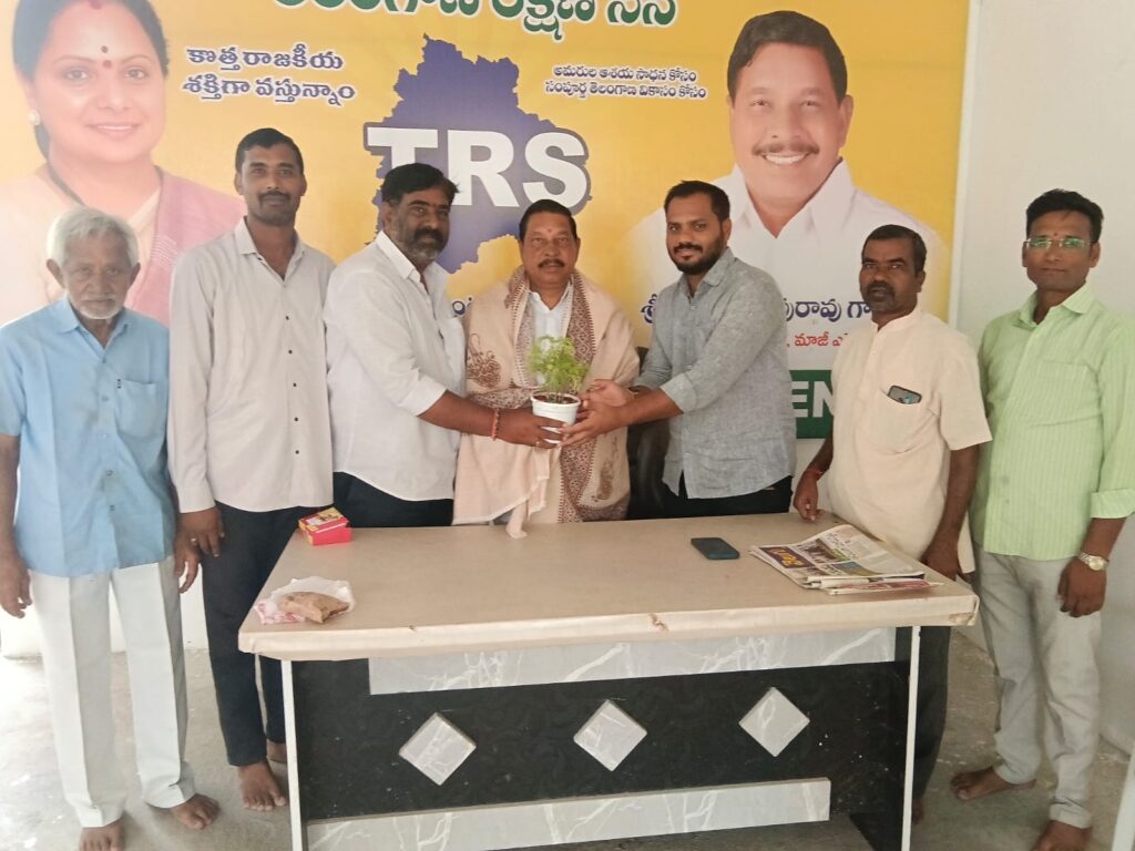 మాజీ ఎమ్మెల్యే రాథోడ్ బాపురావుకు ఘన సన్మానం..