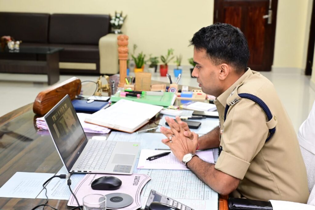 ప్రజలకు మంచి చేయాలనే ఉద్దేశంతో విధులు నిర్వర్తించాలి