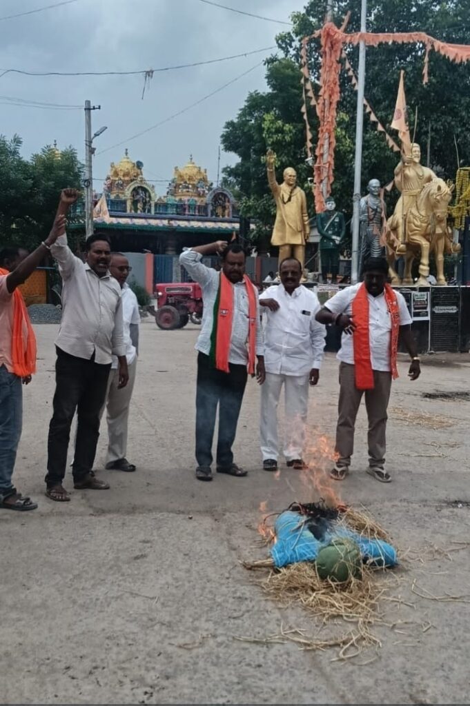 కాంగ్రెస్ అరాచకాలపై బీజేపీ పోరాటం ఆగదు