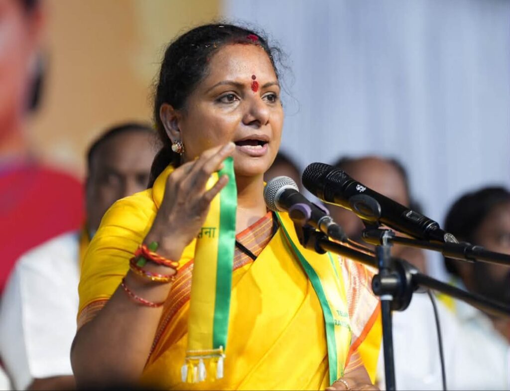 రైతులకు నీళ్లు ఇవ్వని కాంగ్రెస్ సర్కార్: కల్వకుంట్ల కవిత