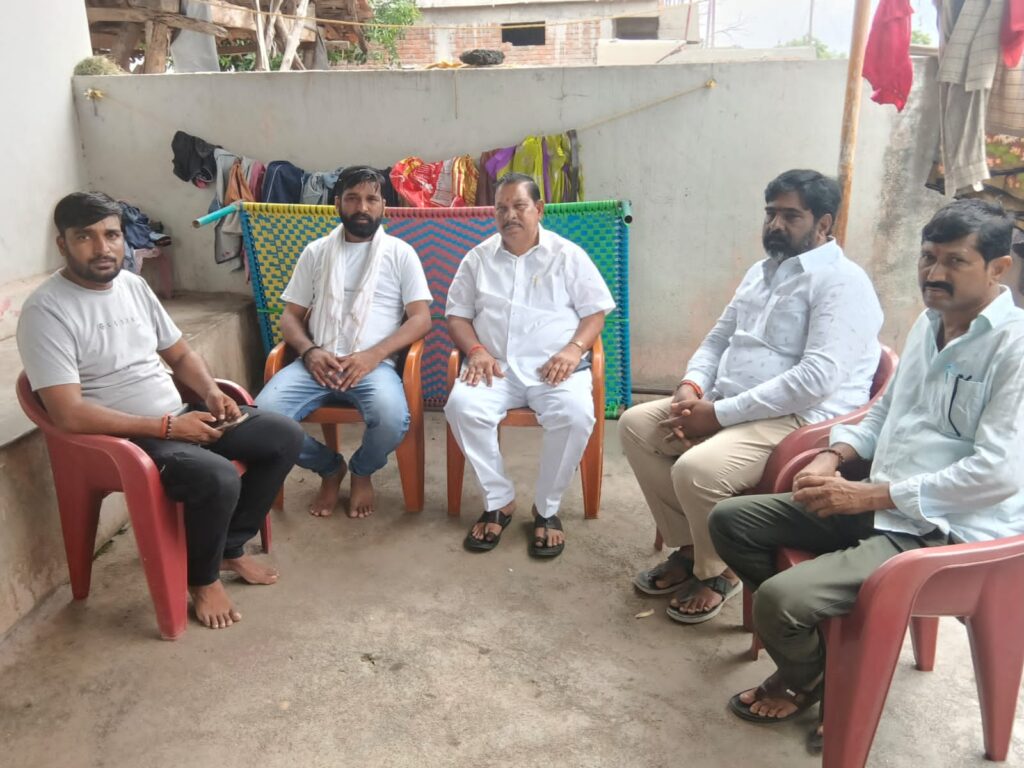 బాధిత కుటుంబానికి అండగా ఉంటాం..