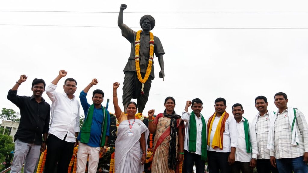 ఆదివాసుల హక్కులను కాపాడాలి..