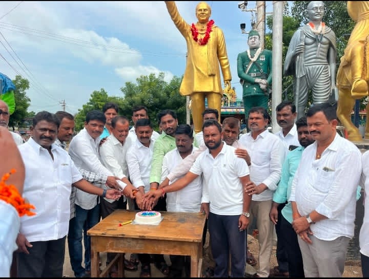 ఘనంగా రాజీవ్ గాంధీ జయంతి వేడుకలు