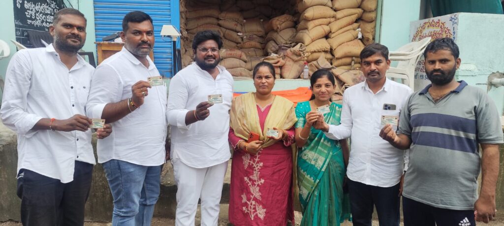 స్మార్ట్ రేషన్ కార్డుల పంపిణీ..