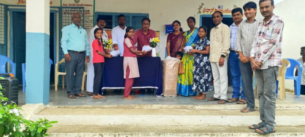 వ్యక్తిగత పరిశుభ్రత పాటించాలి: సర్పంచ్