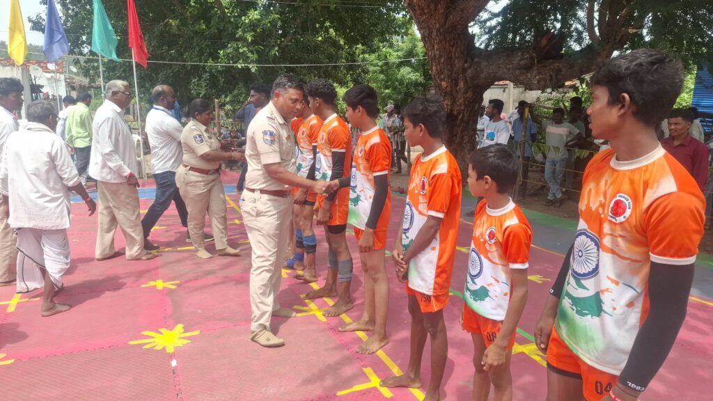 మండల స్థాయి కబడ్డీ టోర్నమెంట్‌ షురూ..