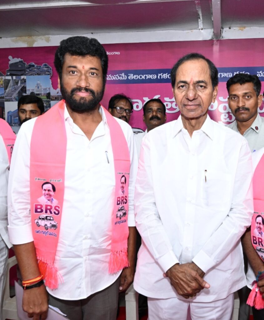 బీఆర్ఎస్ ఎల్పీ సమావేశానికి హాజరైన ఎమ్మెల్యే అనిల్ జాదవ్..