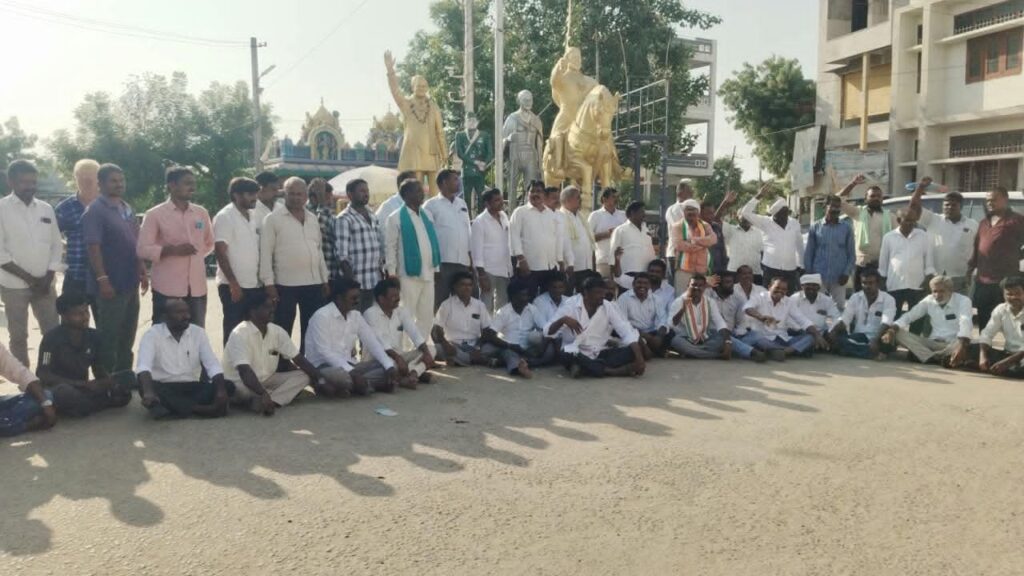 తాతా మధు ఎమ్మెల్సీ సభ్యత్వాన్ని రద్దు చేయాలి