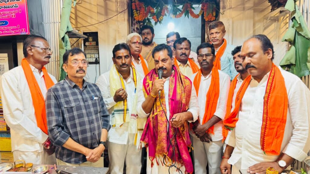 రాజరాజేశ్వరుని లక్ష బిల్వార్చనలో బీఎస్ఆర్