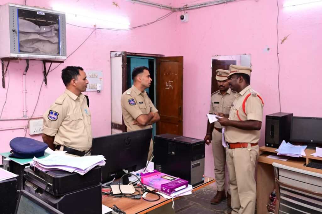  పెండింగ్ కేసుల దర్యాప్తును వేగవంతం చేయాలి..